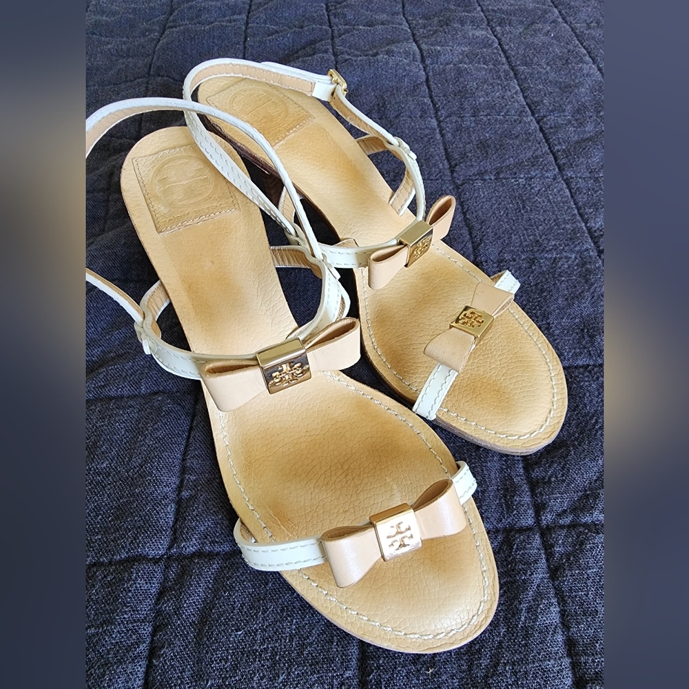 TORY BURCH Kailey Slingback Heels Patent Leather Bow Nude Ivory Shoes Size 8,5